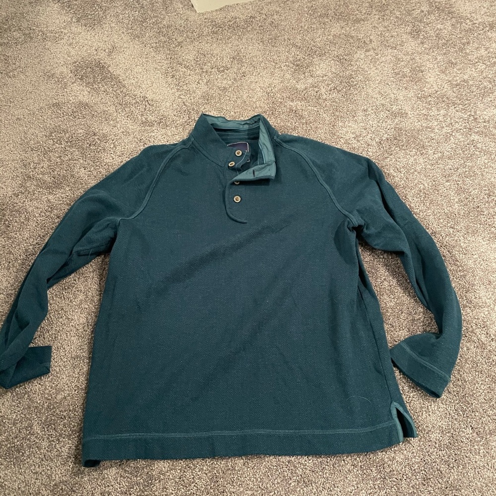 Tommy Bahama light weight pullover